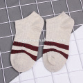 2019 Moda no atacado masculino colorido listrado Hot Sale Tripal Socks Winter